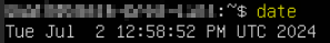 Ausgabe des Befehls date in einem Linux-Terminal